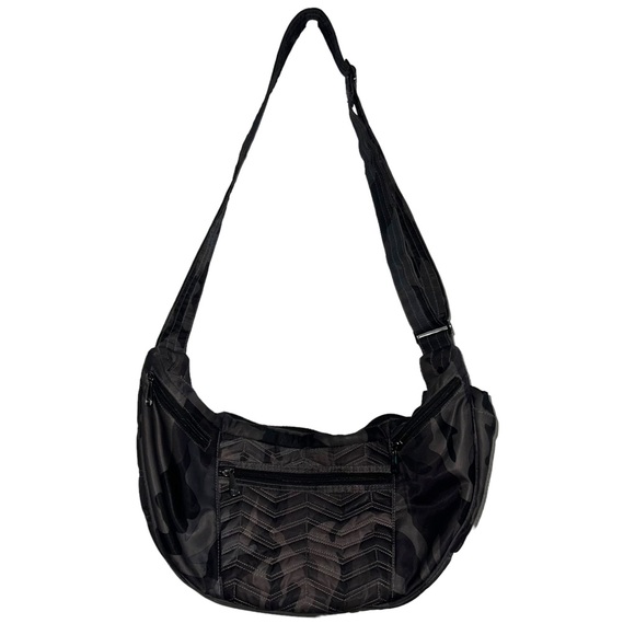 Lug Boomerang Charcoal-Gray Camo Print Crossbody Sling Freestyle Bag AS IS - Picture 13 of 16